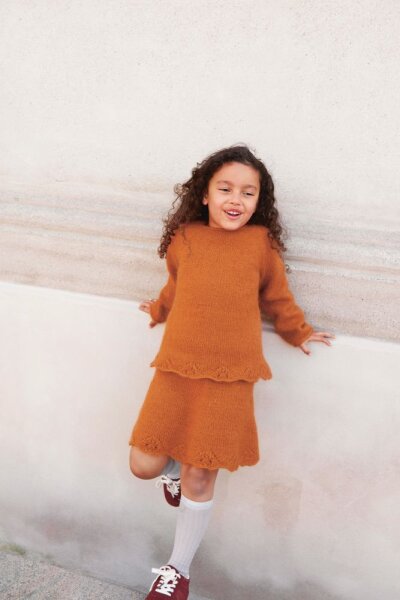 Sandnes Garn Einzelanleitung 2408 Nr. 7 Augustine Sweater & Skirt Junior - Englisch